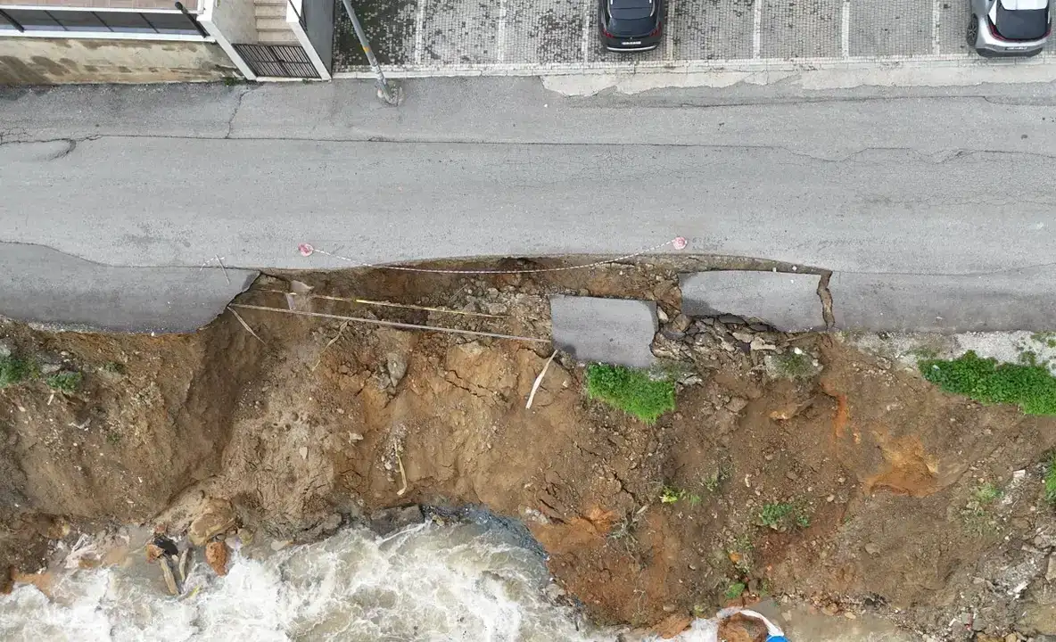 Alanya’da Dere Kenarındaki Yol Çöktü: 46 Daireli Lüks Sitede Korku 2
